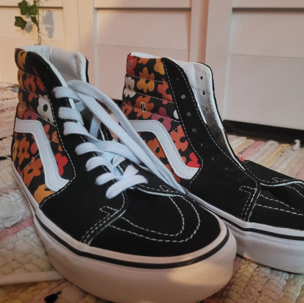 BRAND NEW Vans old school high tops - Picture 3 of 3